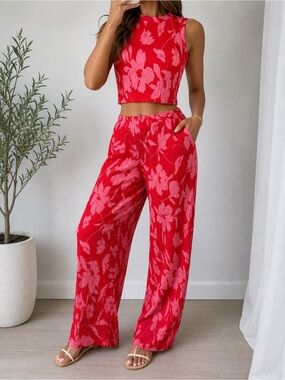 Love Poem Red Floral 2-Piece Set Crop Top & Wide Leg Pants Size L
